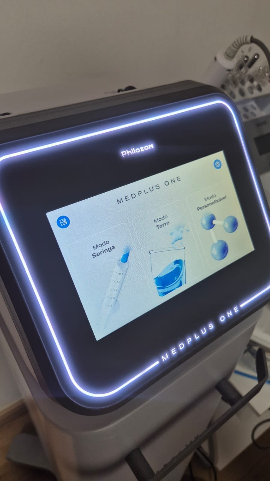 Ozonioterapia Medicinal aplicada em protocolo capilar